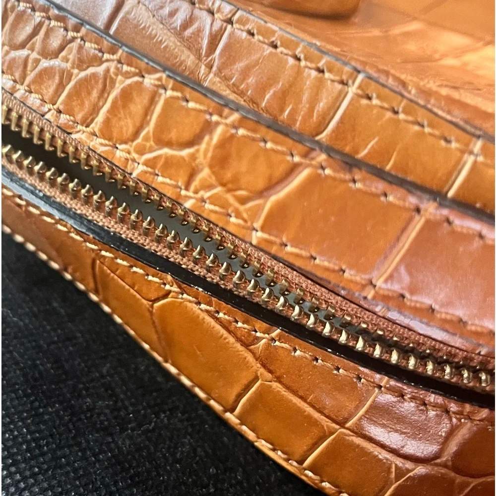 Never carried Valentino spa bag with cross strap-outstanding condition